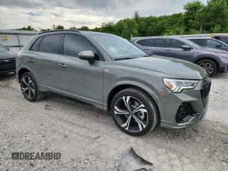 2024 Audi Q3 S line Premium Plus z VIN WA1EECF39R1107785, wystawiony jako Copart lot #63431915 z przebiegiem 14 657 mil mil oraz Szkoda całkowita • Salvage title. Historia ofert i sprzedaży dostępna na DreamBid. Obrazek 4.