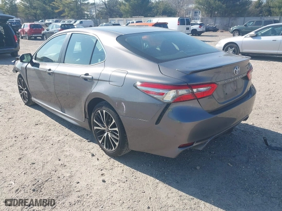2018 Toyota Camry LE with VIN 4T1B11HK6JU012211, listed as a IAAI auction lot 41793663 with 79,695 mi miles. Bid and sale history available at carsss.com. Image 3.