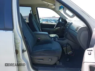 2002 Ford Explorer XLT with VIN 1FMZU73E52ZA40029, listed as a IAAI auction lot 42370340 with 119,651 mi miles and . Bid and sale history available at DreamBid. Image 5.