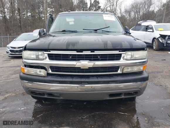 2003 Chevrolet Tahoe LS with VIN 1GNEC13Z73R243308, listed as a IAAI auction lot 41510266 with 246,378 mi miles. Bid and sale history available at carsss.com. Image 12.