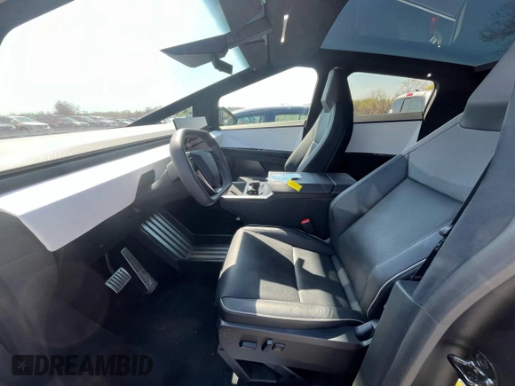 2024 Tesla Cybertruck with VIN 7G2CEHED8RA017372, listed as a Copart auction lot 54820745 with 10,870 mi miles and Clean Title. Bid and sale history available at carsss.com. Image 8.