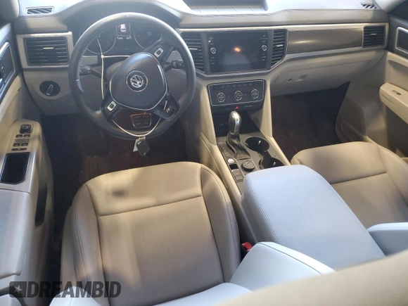2019 Volkswagen Atlas SE with VIN 1V2XR2CA6KC606410, listed as a Copart auction lot 49156685 with 114,396 mi miles and Salvage title. Bid and sale history available at DreamBid. Image 8.