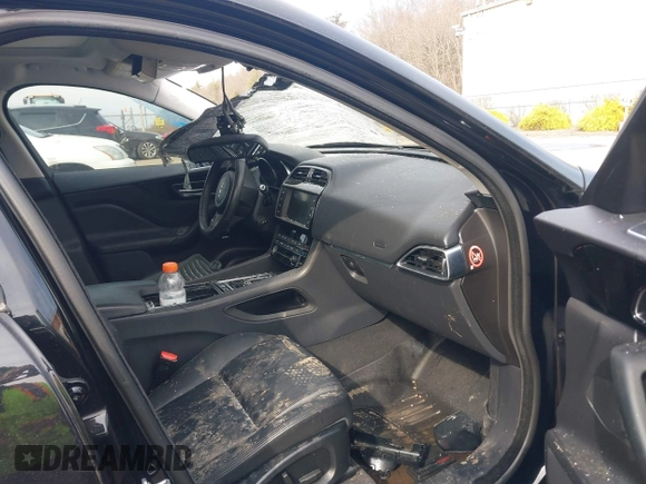 2018 Jaguar F-Pace 30t Premium with VIN SADCJ2GX9JA237496, listed as a IAAI auction lot 41672620 with 80,061 mi miles and . Bid and sale history available at DreamBid. Image 5.