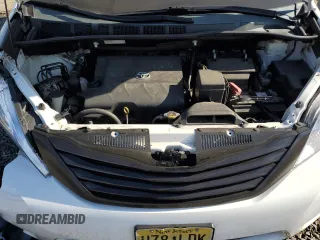 2014 Toyota Sienna L с VIN 5TDZK3DC5ES451825, выставлен на аукционе Copart как лот 79619074 с пробегом 151 146 миль миль и Списание • Salvage title. История ставок и продаж доступна на DreamBid. Изображение 13.