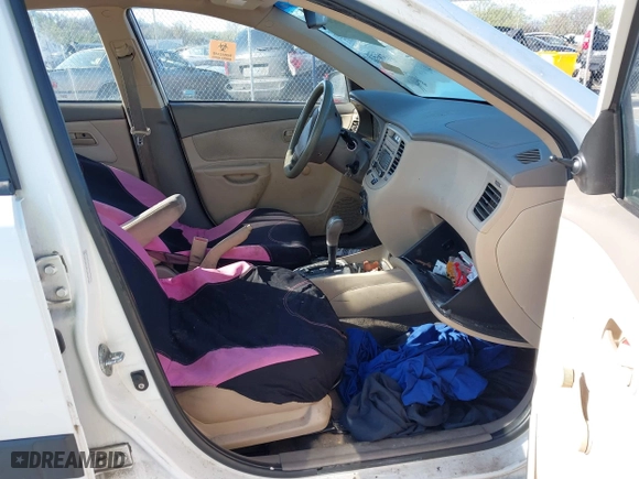 2009 Kia Rio SX with VIN KNADE223696518580, listed as a IAAI auction lot 41990650 with 1 mi miles. Bid and sale history available at carsss.com. Image 5.