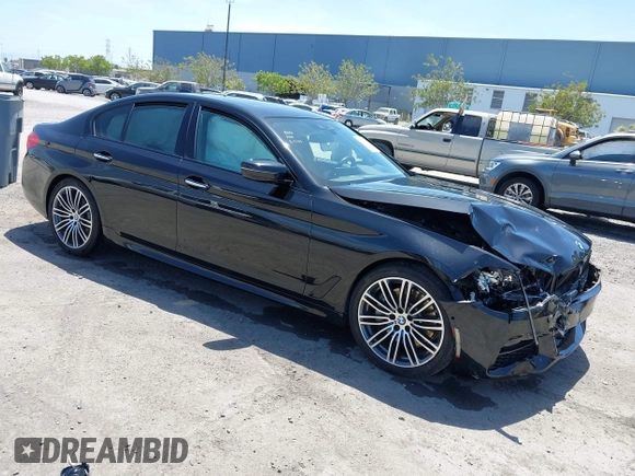 2018 BMW 5 Series 530i z VIN WBAJA5C51JWA56680, wystawiony jako IAAI lot #42273066 z przebiegiem 39 789 mil mil oraz . Historia ofert i sprzedaży dostępna na DreamBid. Obrazek 1.