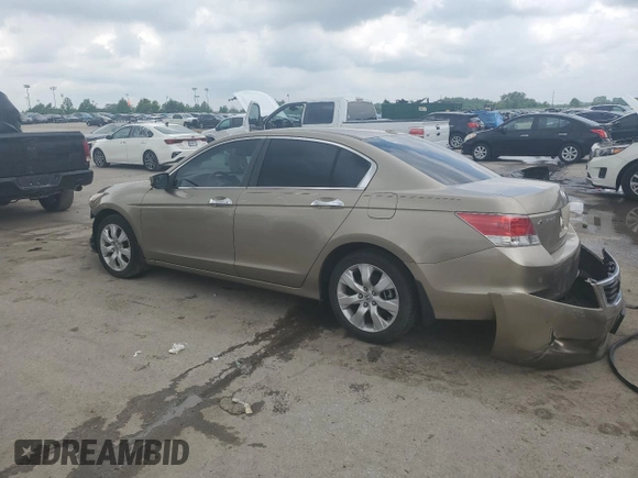 2010 Honda Accord EX-L z VIN 5KBCP3F88AB005880, wystawiony jako Copart lot #56700915 z przebiegiem 133 254 mil mil oraz Szkoda całkowita • Salvage title. Historia ofert i sprzedaży dostępna na DreamBid. Obrazek 2.