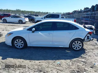 2024 Toyota Corolla LE с VIN 5YFB4MDE3RP197422, выставлен на аукционе IAAI как лот 41656210 с пробегом Не указан миль и . История ставок и продаж доступна на DreamBid. Изображение 13.