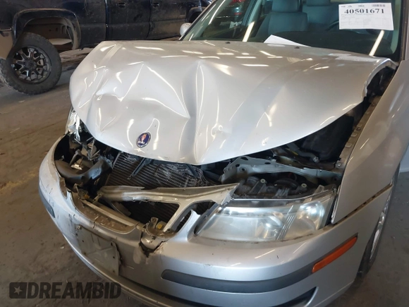 2006 Saab 9-3 z VIN YS3FD49Y361000861, wystawiony jako IAAI lot #40501671 z przebiegiem 139 391 mil mil oraz . Historia ofert i sprzedaży dostępna na DreamBid. Obrazek 6.