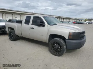 2008 Chevrolet Silverado 1500 Work Truck with VIN 1GCEC19X48Z137453, listed as a Copart auction lot 78613044 with 186,212 mi miles and Salvage Title. Bid and sale history available at carsss.com. Image 4.