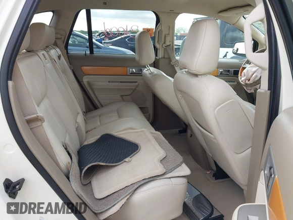 2007 Lincoln MKX with VIN 2LMDU68CX7BJ20050, listed as a IAAI auction lot 42121468 with 78,794 mi miles and . Bid and sale history available at DreamBid. Image 8.