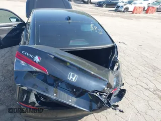 2024 Honda Civic LX z VIN 2HGFE2F29RH557001, wystawiony jako IAAI lot #41985449 z przebiegiem 17 386 mil mil oraz . Historia ofert i sprzedaży dostępna na DreamBid. Obrazek 6.