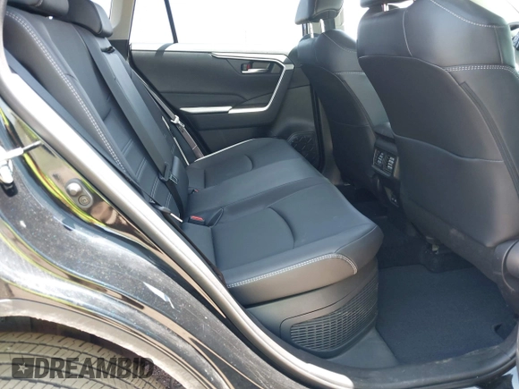 2024 Toyota RAV4 Hybrid XLE Premium z VIN JTMB6RFV3RD139222, wystawiony jako IAAI lot #41991544 z przebiegiem 20 463 mil mil oraz . Historia ofert i sprzedaży dostępna na DreamBid. Obrazek 8.