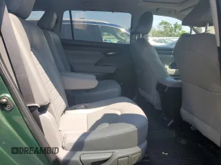 2024 Toyota Highlander LE with VIN 5TDKDRBH5RS539941, listed as a Copart auction lot 66312625 with 19,189 mi miles and Salvage title. Bid and sale history available at DreamBid. Image 11.