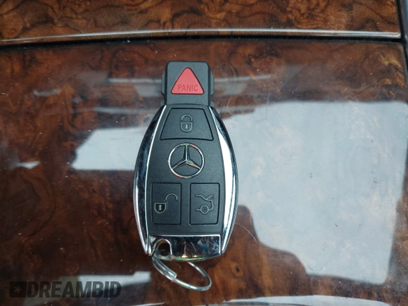 2014 Mercedes-Benz E 350 Luxury with VIN WDDHF8JB0EB075945, listed as a IAAI auction lot 41018546 with 66,678 mi miles and . Bid and sale history available at DreamBid. Image 11.