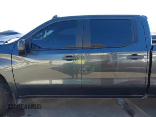 2020 Chevrolet Silverado 1500 Custom with VIN 3GCPWBEF3LG143871, listed as a IAAI auction lot 40922866 with 95,940 mi miles. Bid and sale history available at carsss.com. Image 15.