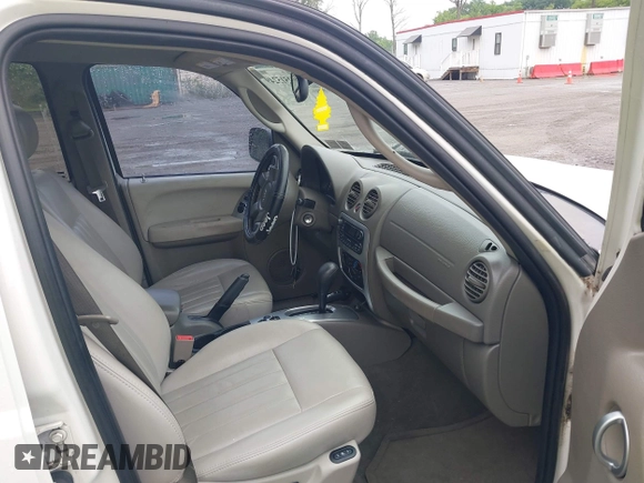 2005 Jeep Liberty Limited with VIN 1J4GL58K35W693637, listed as a IAAI auction lot 42515249 with Not provided miles and . Bid and sale history available at DreamBid. Image 5.