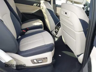 2022 BMW X7 M50i z VIN 5UXCX6C08N9M15818, wystawiony jako IAAI lot #41434065 z przebiegiem 52 740 mil mil oraz . Historia ofert i sprzedaży dostępna na DreamBid. Obrazek 8.