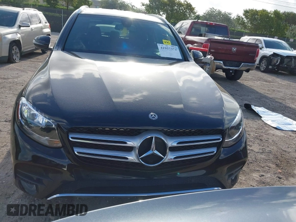 2019 Mercedes-Benz GLC with VIN WDC0G4JB3KV145553, listed as a IAAI auction lot 41957373 with 83,918 mi miles. Bid and sale history available at carsss.com. Image 13.