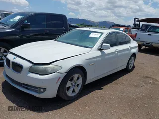 2012 BMW 5 Series 528i z VIN WBAXG5C58CDX02771, wystawiony jako IAAI lot #42426252 z przebiegiem Nie podano mil oraz . Historia ofert i sprzedaży dostępna na DreamBid. Obrazek 2.