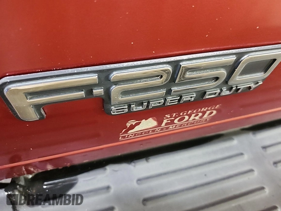 2002 Ford F-350 XL with VIN 1FTSX31F62EC42774, listed as a IAAI auction lot 42566371 with 197,792 mi miles and . Bid and sale history available at DreamBid. Image 13.