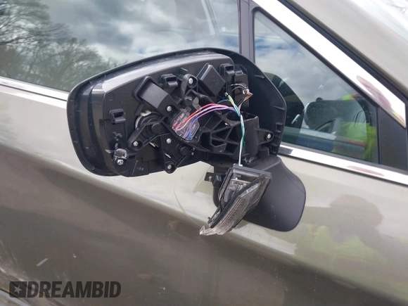 2019 Subaru Outback Limited with VIN 4S4BSANC2K3212018, listed as a IAAI auction lot 41790151 with 92,129 mi miles and . Bid and sale history available at DreamBid. Image 18.