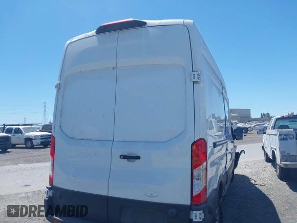 2020 Ford Transit Cargo z VIN 1FTBR1X84LKB78275, wystawiony jako IAAI lot #41825509 z przebiegiem 78 826 mil mil oraz . Historia ofert i sprzedaży dostępna na DreamBid. Obrazek 16.
