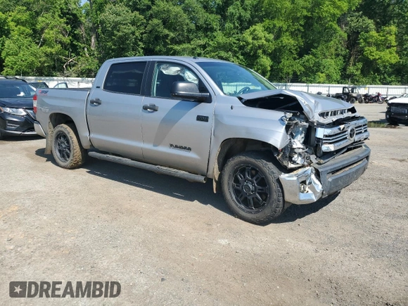 2016 Toyota Tundra SR5 z VIN 5TFDW5F10GX557117, wystawiony jako Copart lot #56503625 z przebiegiem 138 648 mil mil oraz Szkoda całkowita • Salvage title. Historia ofert i sprzedaży dostępna na DreamBid. Obrazek 4.