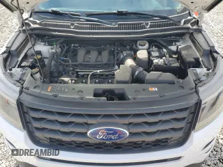 2018 Ford Police Interceptor Utility z VIN 1FM5K8AR0JGA58853, wystawiony jako Copart lot #56120995 z przebiegiem 79 960 mil mil oraz Tytuł czysty. Historia ofert i sprzedaży dostępna na DreamBid. Obrazek 12.
