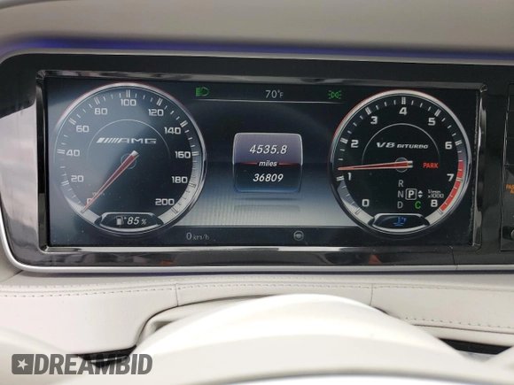 2017 Mercedes-Benz S 63 AMG z VIN WDDUG7JB0HA323319, wystawiony jako Copart lot #44551064 z przebiegiem 36 809 mil mil oraz . Historia ofert i sprzedaży dostępna na DreamBid. Obrazek 9.