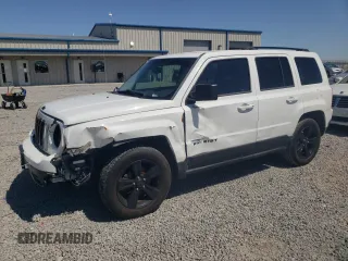 2015 Jeep Patriot Sport z VIN 1C4NJPBA6FD318384, wystawiony jako Copart lot #48186715 z przebiegiem 157 919 mil mil oraz Nie do naprawy • Non repairable. Historia ofert i sprzedaży dostępna na DreamBid. Obrazek 1.