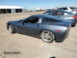 2009 Chevrolet Corvette 3LT z VIN 1G1YY26W195113502, wystawiony jako Copart lot #77655904 z przebiegiem 106 534 mil mil oraz Czysty tytuł • Clean title. Historia ofert i sprzedaży dostępna na DreamBid. Obrazek 2.