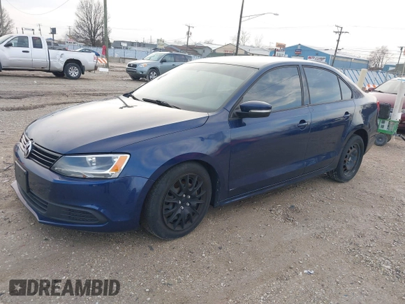 2011 Volkswagen Jetta SE with VIN 3VWDX7AJ6BM395036, listed as a IAAI auction lot 41221262 with 136,646 mi miles and . Bid and sale history available at DreamBid. Image 2.