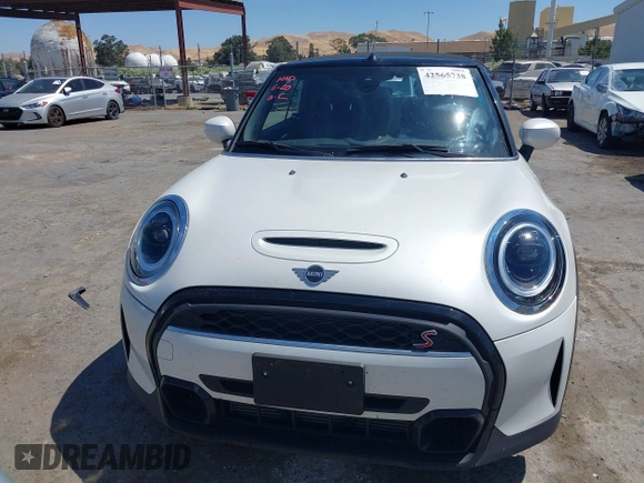 2024 MINI Convertible Cooper S with VIN WMW43DL02R3S02567, listed as a IAAI auction lot 42565738 with 22,916 mi miles and . Bid and sale history available at DreamBid. Image 13.