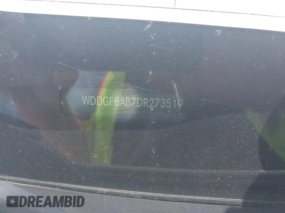 2013 Mercedes-Benz C 300 Sport z VIN WDDGF8AB7DR273519, wystawiony jako IAAI lot #42236450 z przebiegiem 92 851 mil mil oraz . Historia ofert i sprzedaży dostępna na DreamBid. Obrazek 9.