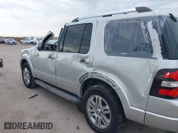 2010 Ford Explorer Limited with VIN 1FMEU7F89AUA84731, listed as a IAAI auction lot 41585563 with 142,598 mi miles. Bid and sale history available at carsss.com. Image 6.