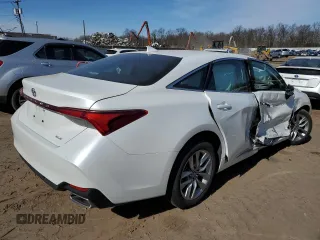 2022 Toyota Avalon XLE z VIN 4T1JZ1FBXNU071758, wystawiony jako Copart lot #42793923 z przebiegiem 32 090 mil mil oraz . Historia ofert i sprzedaży dostępna na DreamBid. Obrazek 3.