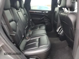 2017 Porsche Cayenne S z VIN WP1AB2A23HLA53729, wystawiony jako Copart lot #80111794 z przebiegiem 93 539 mil mil oraz Tytuł czysty. Historia ofert i sprzedaży dostępna na DreamBid. Obrazek 11.