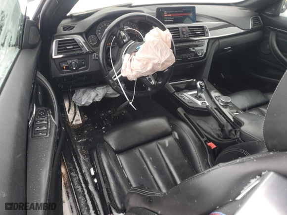 2020 BMW M4 with VIN WBS4Z9C09L5P37592, listed as a Copart auction lot 45895985 with 61,693 mi miles and Salvage Title. Bid and sale history available at carsss.com. Image 8.