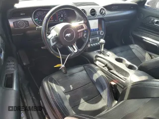 2020 Ford Mustang EcoBoost z VIN 1FATP8UH6L5134595, wystawiony jako Copart lot #52597685 z przebiegiem 44 350 mil mil oraz Czysty tytuł • Clean title. Historia ofert i sprzedaży dostępna na DreamBid. Obrazek 8.