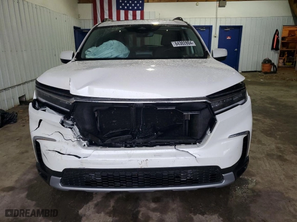 2025 Honda Pilot Elite with VIN 5FNYG1H85SB018593, listed as a Copart auction lot 84302804 with 12,709 mi miles and Salvage Title. Bid and sale history available at carsss.com. Image 5.