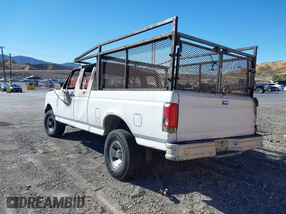 1988 Ford F-150 with VIN 1FTEX14N9JKB33407, listed as a IAAI auction lot 41278671 with 1 mi miles. Bid and sale history available at carsss.com. Image 3.