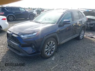 2024 Toyota RAV4 XLE Premium z VIN 2T3A1RFV0RW468912, wystawiony jako IAAI lot #42287928 z przebiegiem 14 574 mil mil oraz . Historia ofert i sprzedaży dostępna na DreamBid. Obrazek 17.