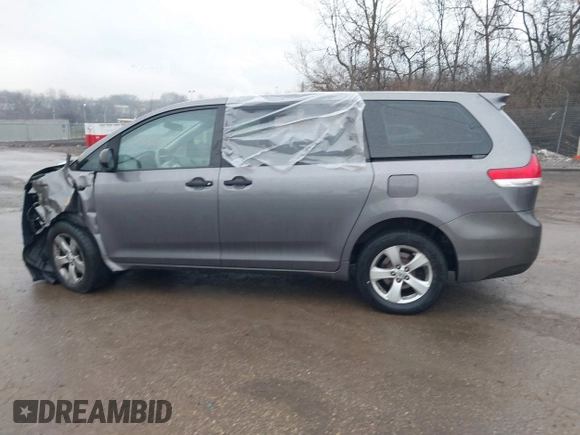 2011 Toyota Sienna with VIN 5TDZK3DC7BS017563, listed as a IAAI auction lot 41442444 with 259,547 mi miles. Bid and sale history available at carsss.com. Image 15.