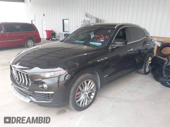 2019 Maserati Levante GranLusso z VIN ZN661XUL4KX321570, wystawiony jako IAAI lot #41603682 z przebiegiem 120 085 mil mil oraz . Historia ofert i sprzedaży dostępna na DreamBid. Obrazek 18.
