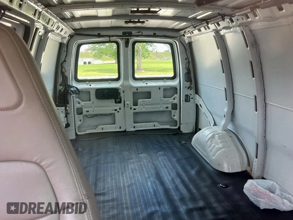 2021 Chevrolet Express Cargo with VIN 1GCWGAFP2M1267284, listed as a Copart auction lot 59144545 with 76,236 mi miles and Clean title. Bid and sale history available at DreamBid. Image 6.