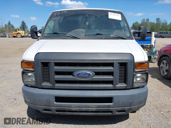 2013 Ford Econoline Cargo Commercial z VIN 1FTNE1EW8DDB05975, wystawiony jako IAAI lot #42522747 z przebiegiem 85 838 mil mil oraz . Historia ofert i sprzedaży dostępna na DreamBid. Obrazek 12.
