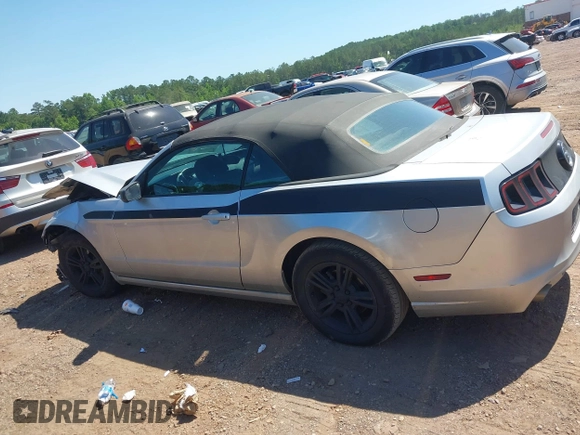 2014 Ford Mustang V6 с VIN 1ZVBP8EM9E5314011, выставлен на аукционе IAAI как лот 42332004 с пробегом 133 361 миль миль и . История ставок и продаж доступна на DreamBid. Изображение 14.