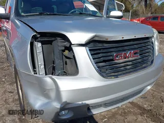 2012 GMC Yukon SLT with VIN 1GKS2CE02CR133683, listed as a IAAI auction lot 41375435 with 197,634 mi miles. Bid and sale history available at carsss.com. Image 6.