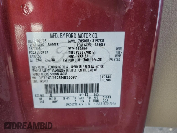 2005 Ford F-150 XLT с VIN 1FTPX12525NB25097, выставлен на аукционе Copart как лот 55592505 с пробегом 224 943 миль миль и Чистый • Clean title. История ставок и продаж доступна на DreamBid. Изображение 12.